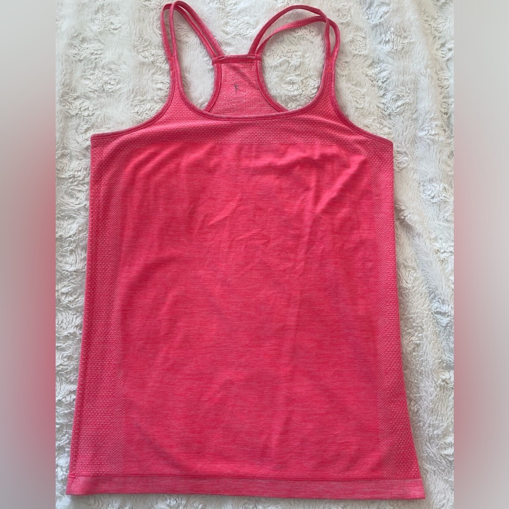 Loose fitting, quick dry, pink size M workout razor back tank
